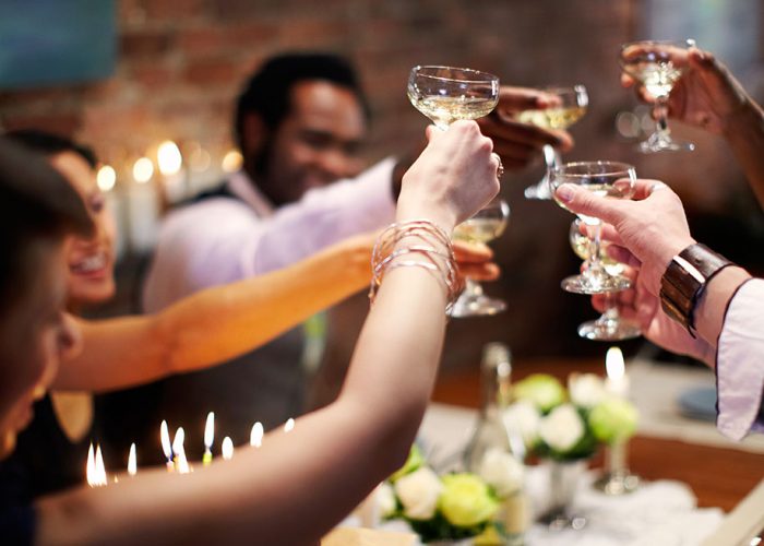 1140-dinner-cheers.imgcache.rev9d7e4ff87ab9785d896905672cdac6df